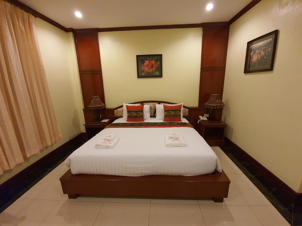 Soubandith Hotel Pakse Exteriér fotografie